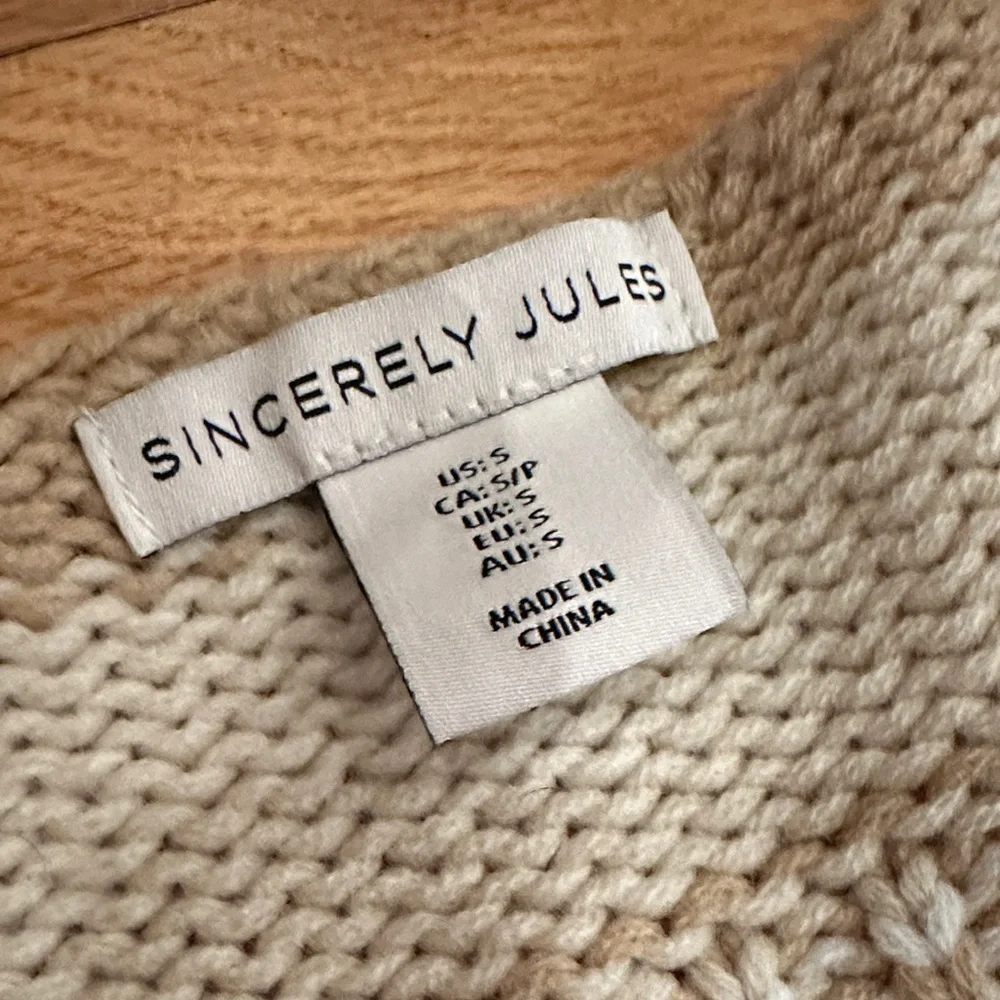 Sincerely Jules Cream and Tan V-Neck Sweater - Picture 3 of 3
